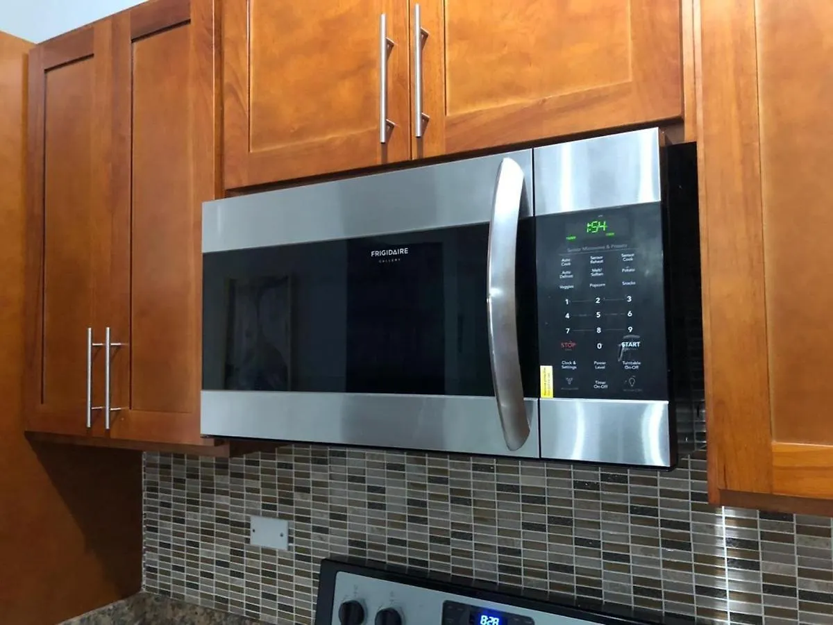 Luxury At Fairway Apartment Kingston